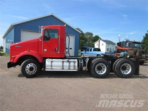 Kenworth T800 Τράκτορες