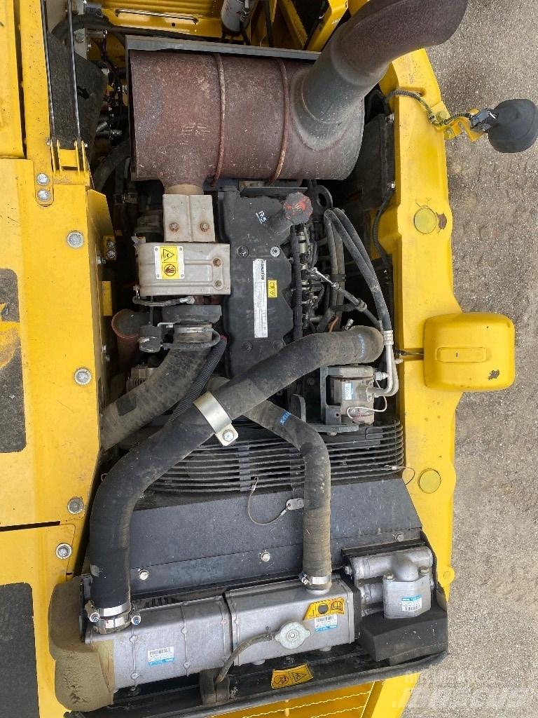 Komatsu PW 148-8 Εκσκαφείς με τροχούς - λάστιχα