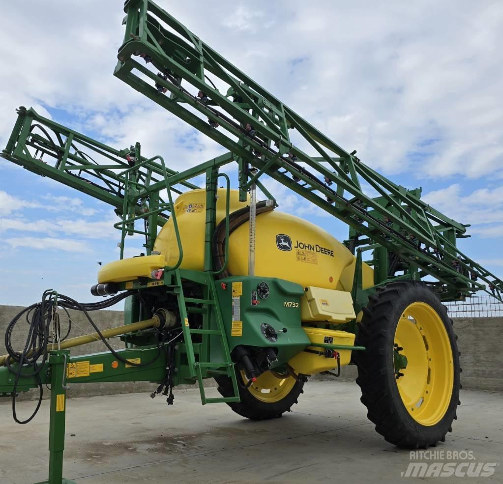 John Deere M 732 Ρυμουλκούμενα ψεκαστικά