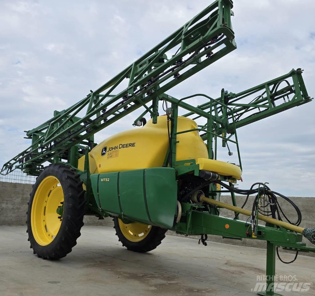 John Deere M 732 Ρυμουλκούμενα ψεκαστικά