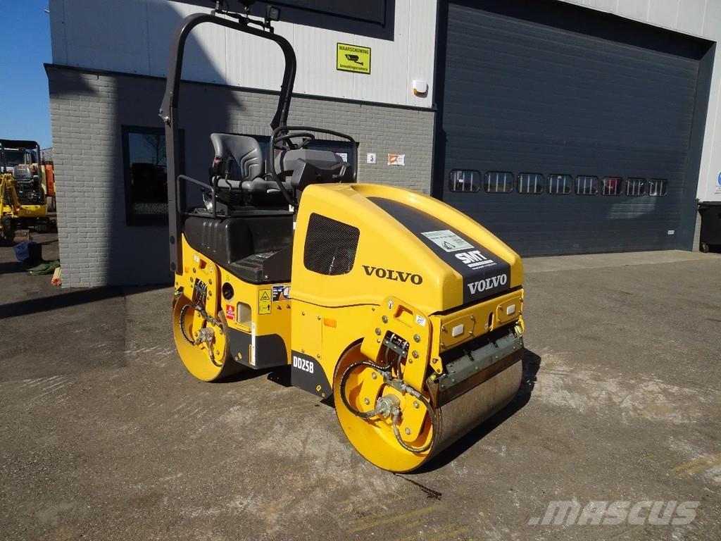 Volvo DD25P Οδοστρωτήρες διπλού κυλίνδρου