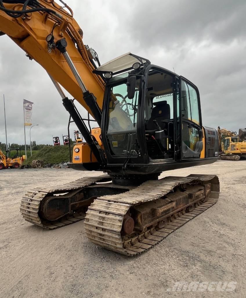 JCB JS 220 Εκσκαφείς με ερπύστριες