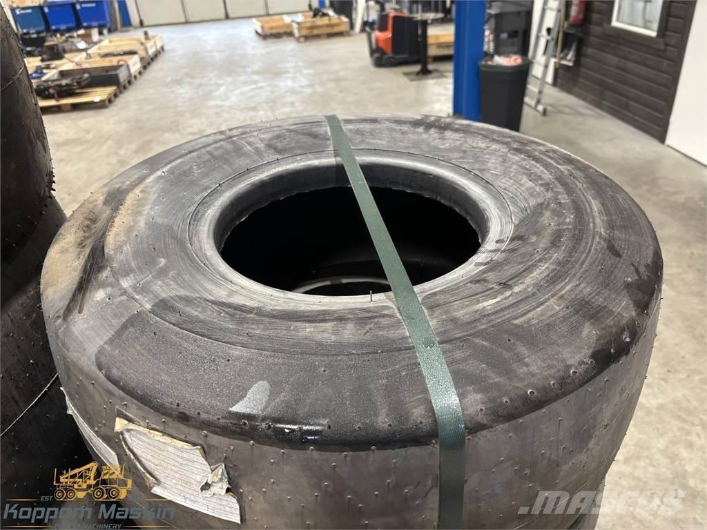 Rottne EGS 26x12 Ελαστικά και ζάντες