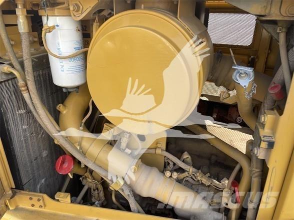 CAT D6R Μπουλντόζες με ερπύστριες