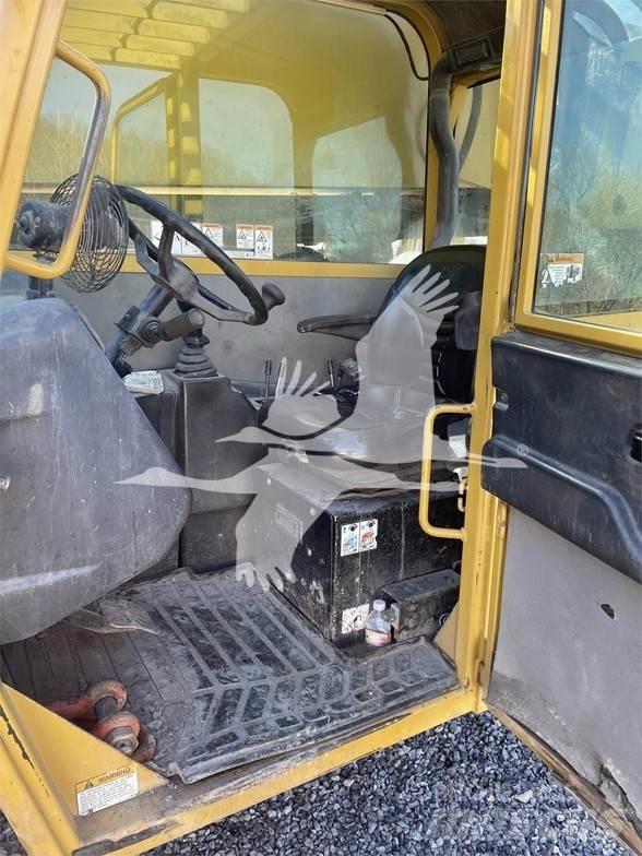 CAT TL1055 Τηλεσκοπικοί ανυψωτές