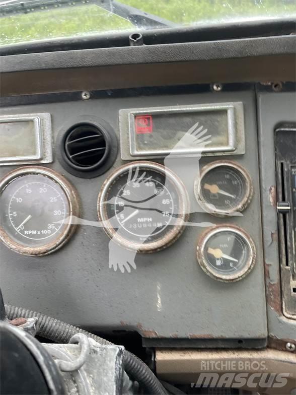 Ford 8000 Βυτία νερού