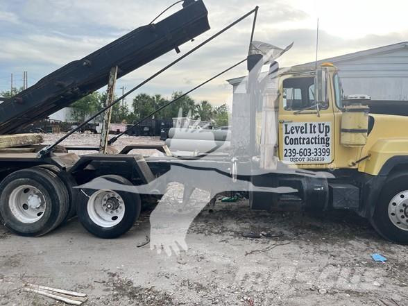 Mack RD688S Απορριμματοφόρα