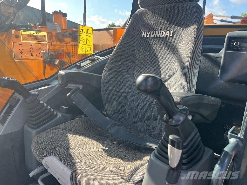 Hyundai HX130LCR Εκσκαφείς με ερπύστριες