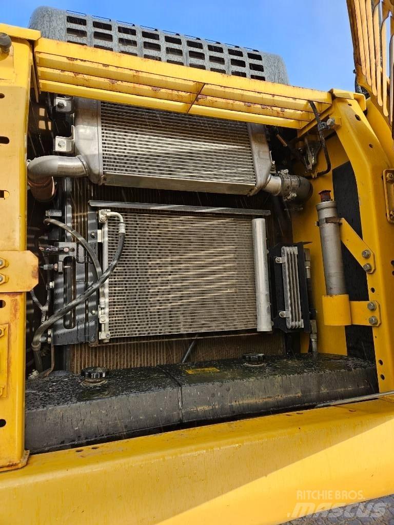 Komatsu PC210LC-11 Εκσκαφείς με ερπύστριες