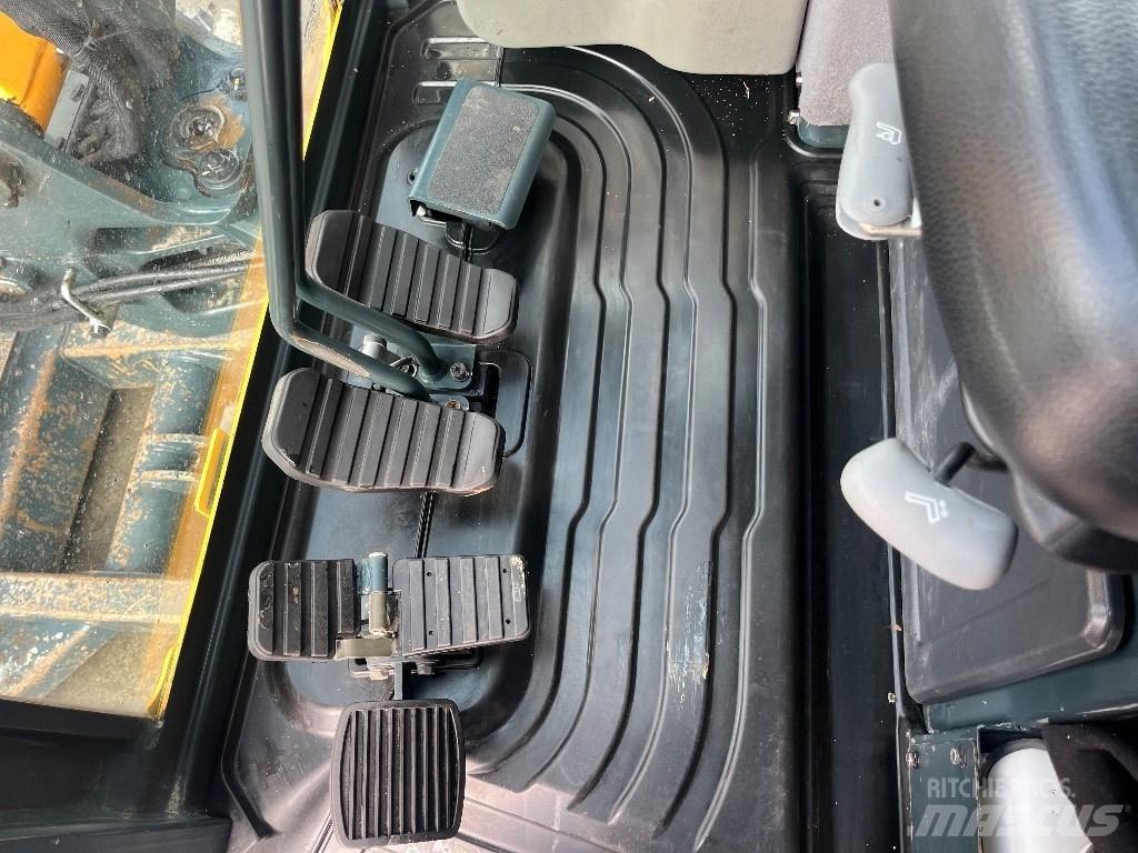 Hyundai R30 Z-9AK Εκσκαφάκι (διαβολάκι) < 7t