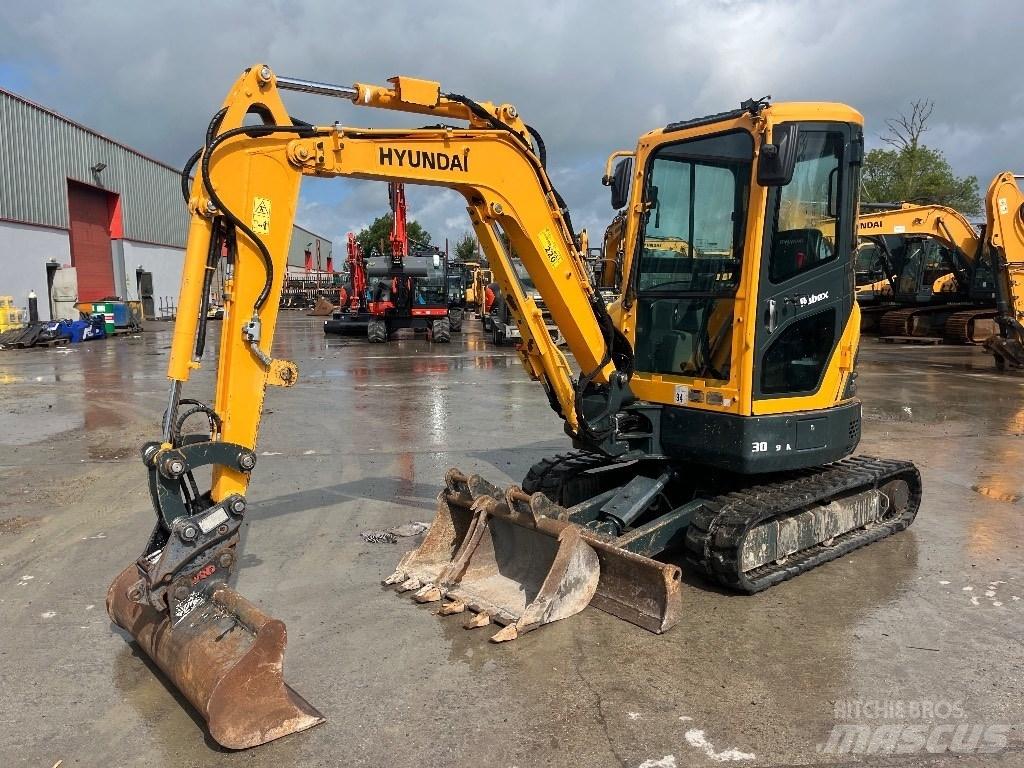 Hyundai R30 Z-9AK Εκσκαφάκι (διαβολάκι) < 7t