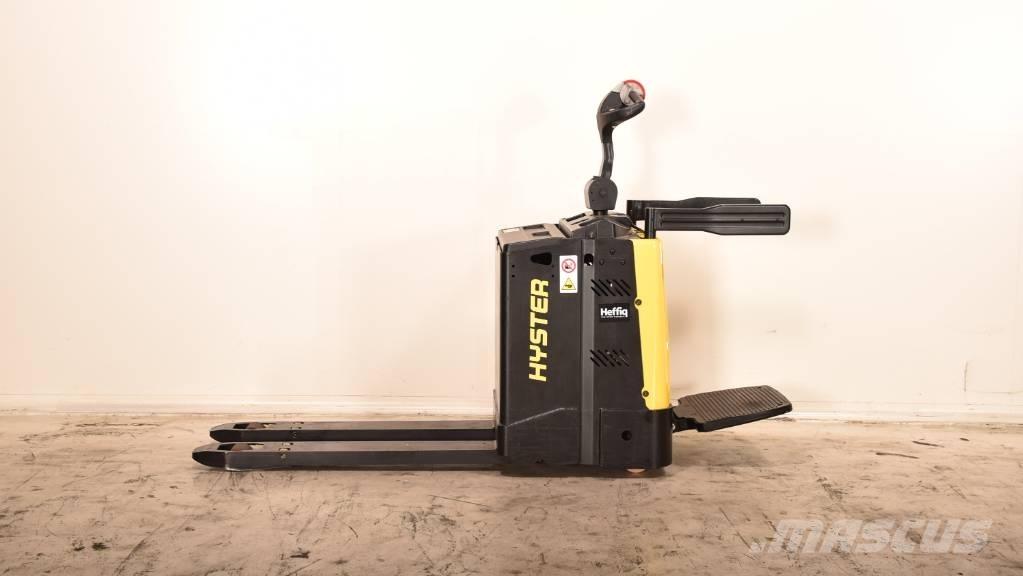 Hyster P 2.0 S Χειροκίνητο περονοφόρο ανυψωτικό με πλατφόρμα