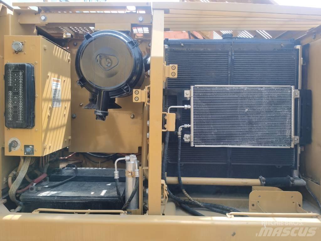 CAT 320 C L Εκσκαφείς με ερπύστριες