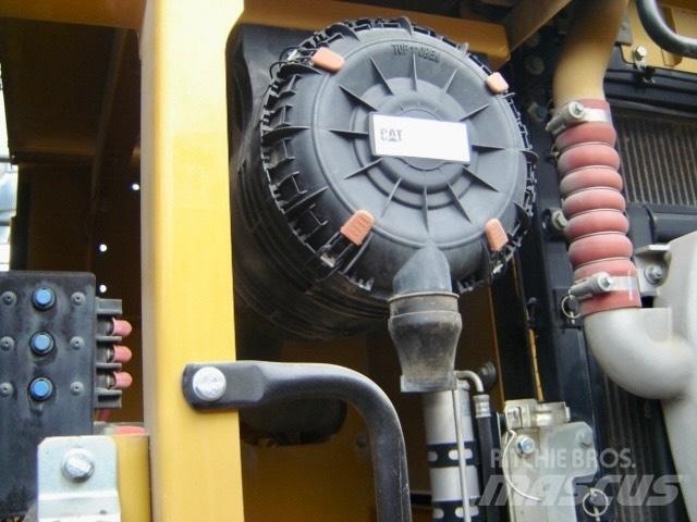 CAT 320 E Εκσκαφείς με ερπύστριες
