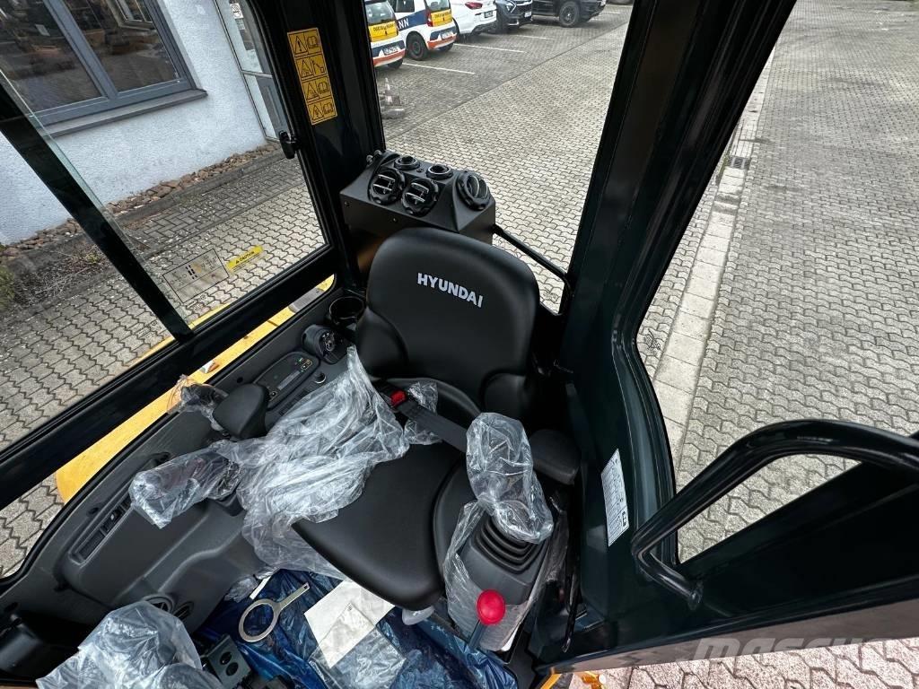 Hyundai R35Z 9A Εκσκαφάκι (διαβολάκι) < 7t