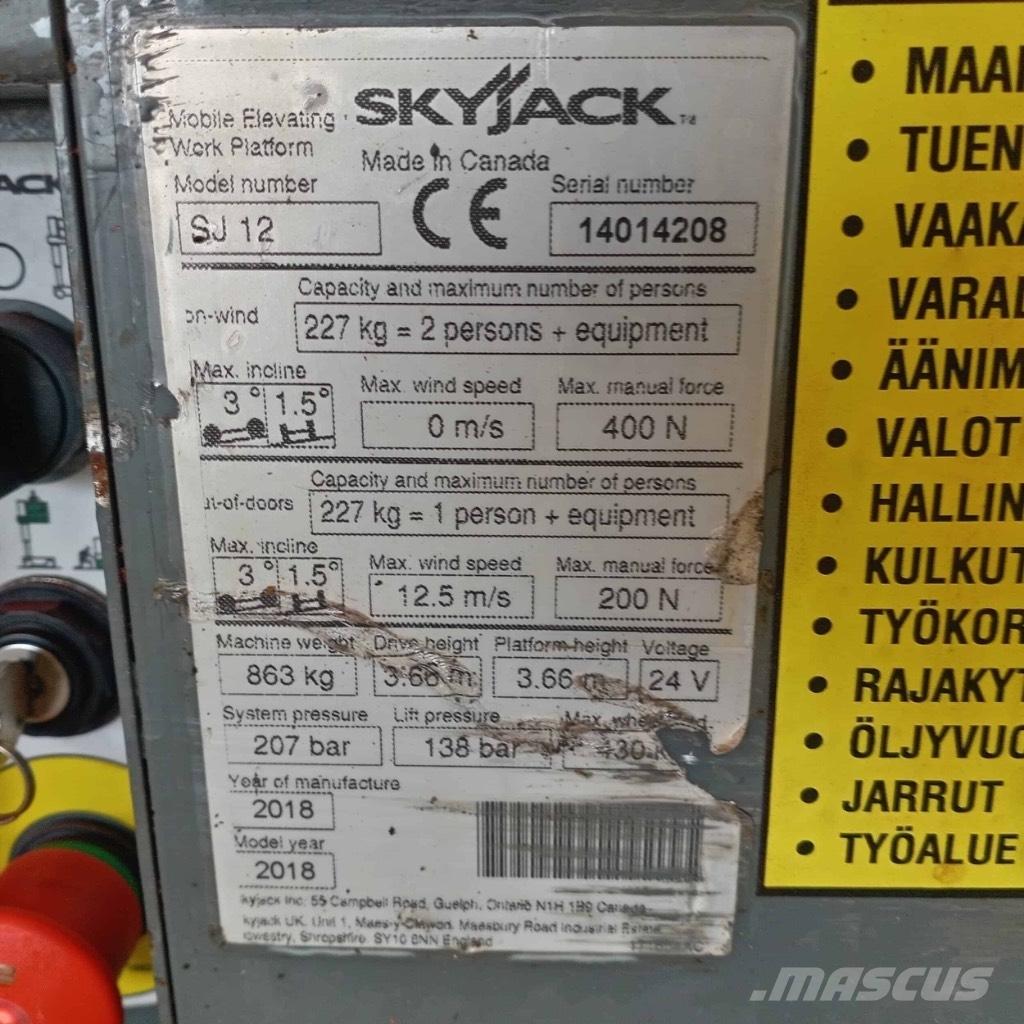 SkyJack SJ 12 Ανυψωτήρες με κατακόρυφους πυλώνες