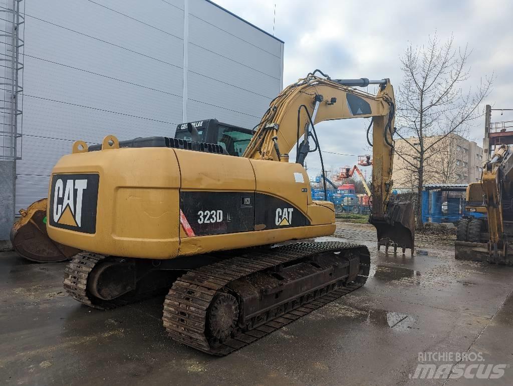 CAT 323 D Εκσκαφείς με ερπύστριες