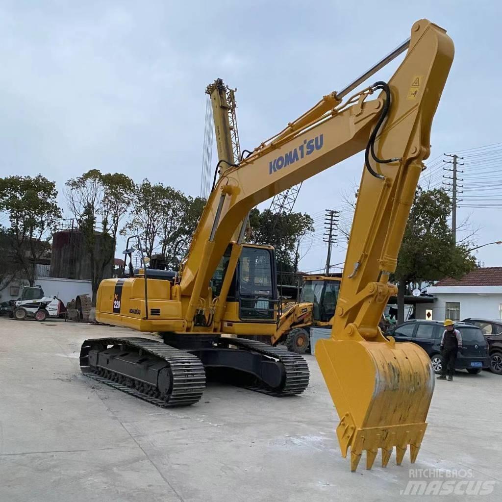 Komatsu PC 220 Εκσκαφείς με ερπύστριες
