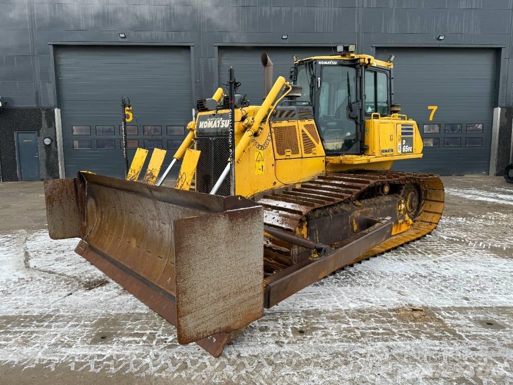 Komatsu D65PX-18 Μπουλντόζες με ερπύστριες