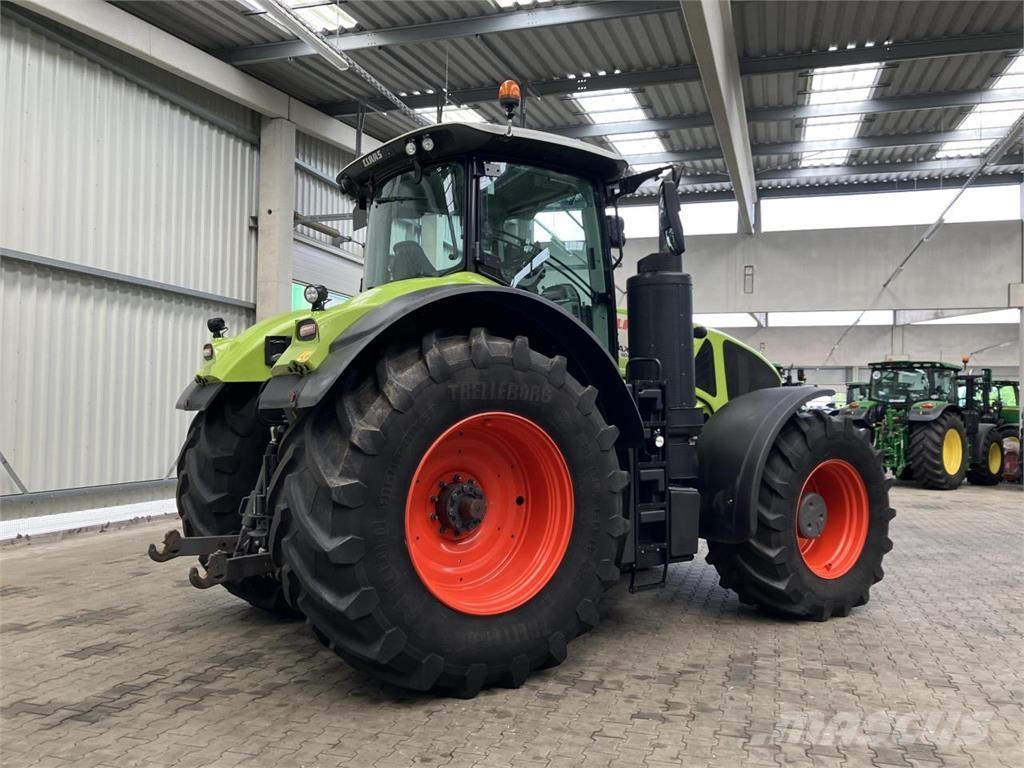 CLAAS Axion 930 Τρακτέρ