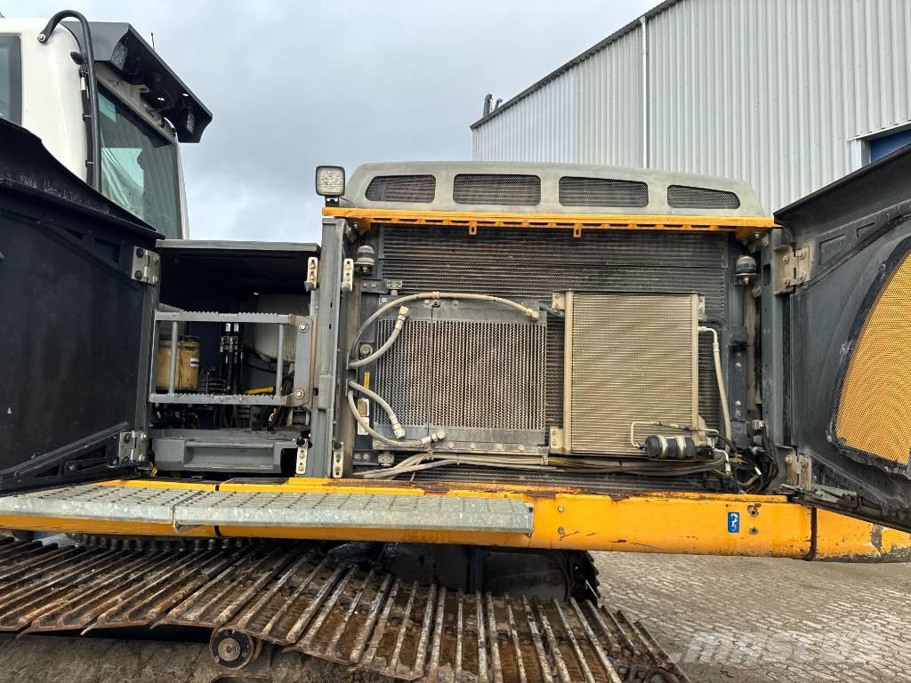 Liebherr R 946 Εκσκαφείς με ερπύστριες