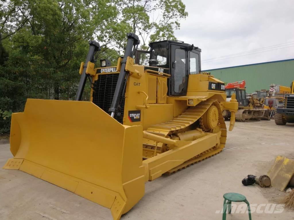 CAT D 7 R Μπουλντόζες με ερπύστριες