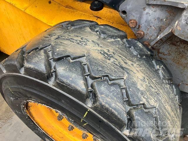 JCB 225 Φορτωτάκια