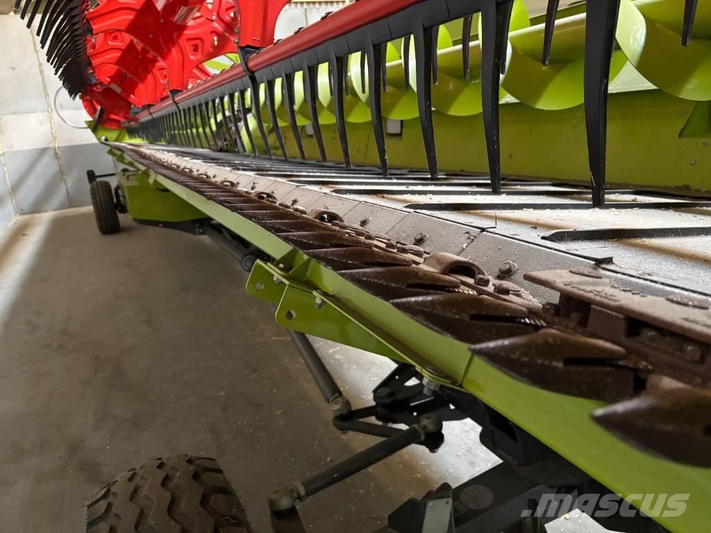 CLAAS LEXION 8800 TT Θεριζοαλωνιστικές μηχανές