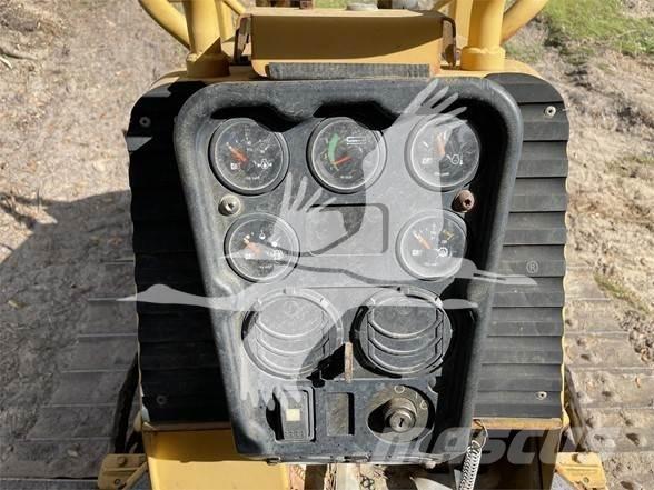 CAT D3G XL Μπουλντόζες με ερπύστριες