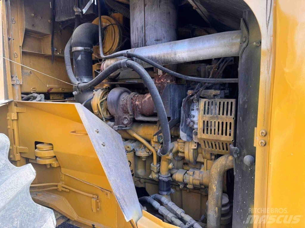 CAT RM 300 Ανακυκλωτές ασφάλτου