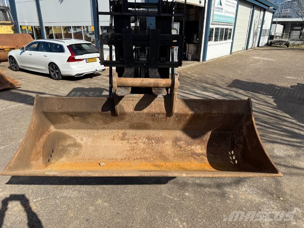 Komatsu HB 215 LC-2 Εκσκαφείς με ερπύστριες