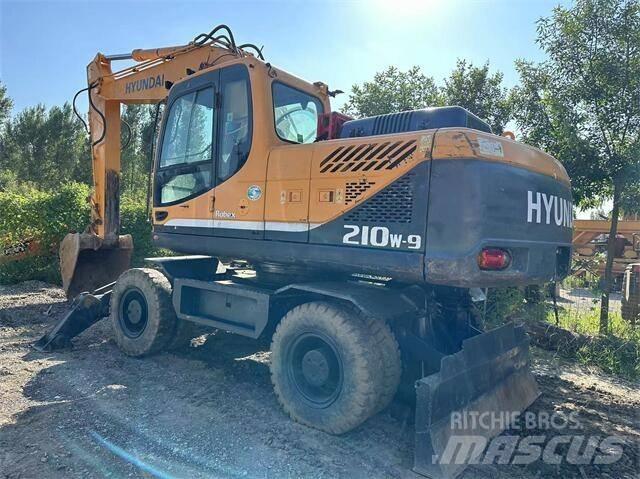 Hyundai 210W Εκσκαφείς με τροχούς - λάστιχα