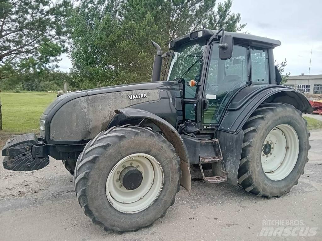 Valtra T 171 Τρακτέρ