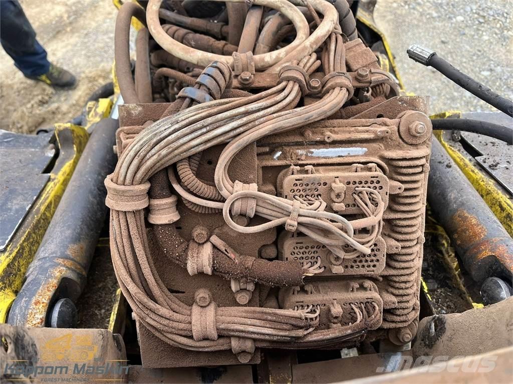 John Deere H415 Κεφαλές συλλεκτικών μηχανών