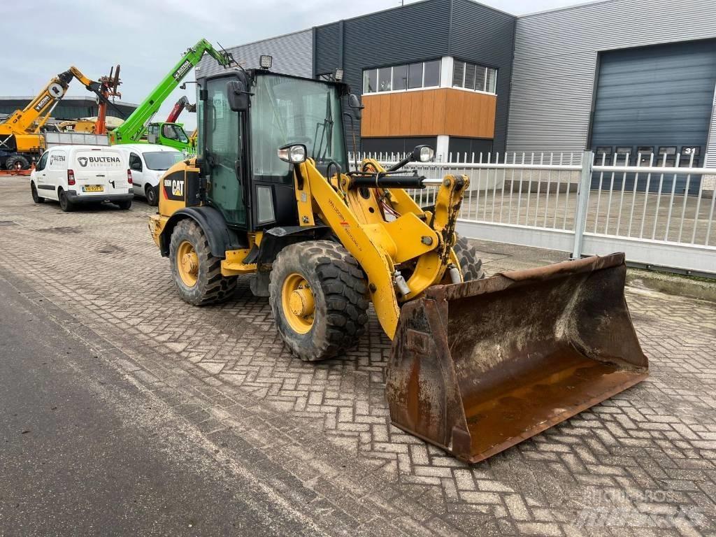 CAT 906 M Φορτωτές με λάστιχα (Τροχοφόροι)