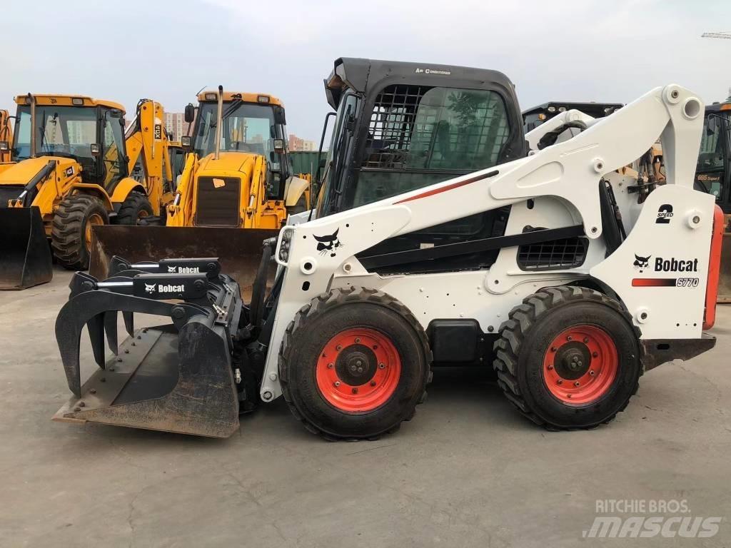 Bobcat S770 Φορτωτάκια