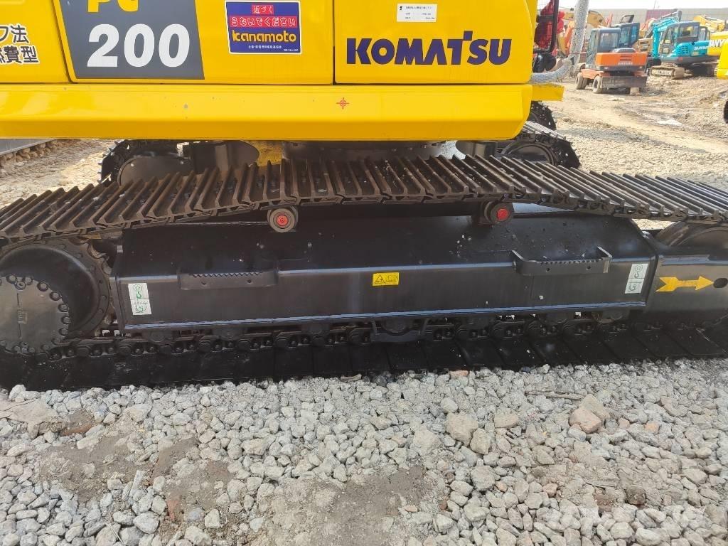 Komatsu PC 200 Εκσκαφείς με ερπύστριες