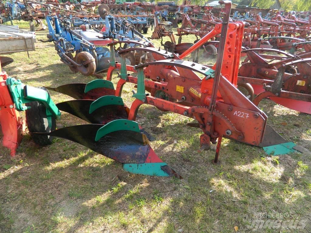 Kverneland 3 Συμβατικά άροτρα