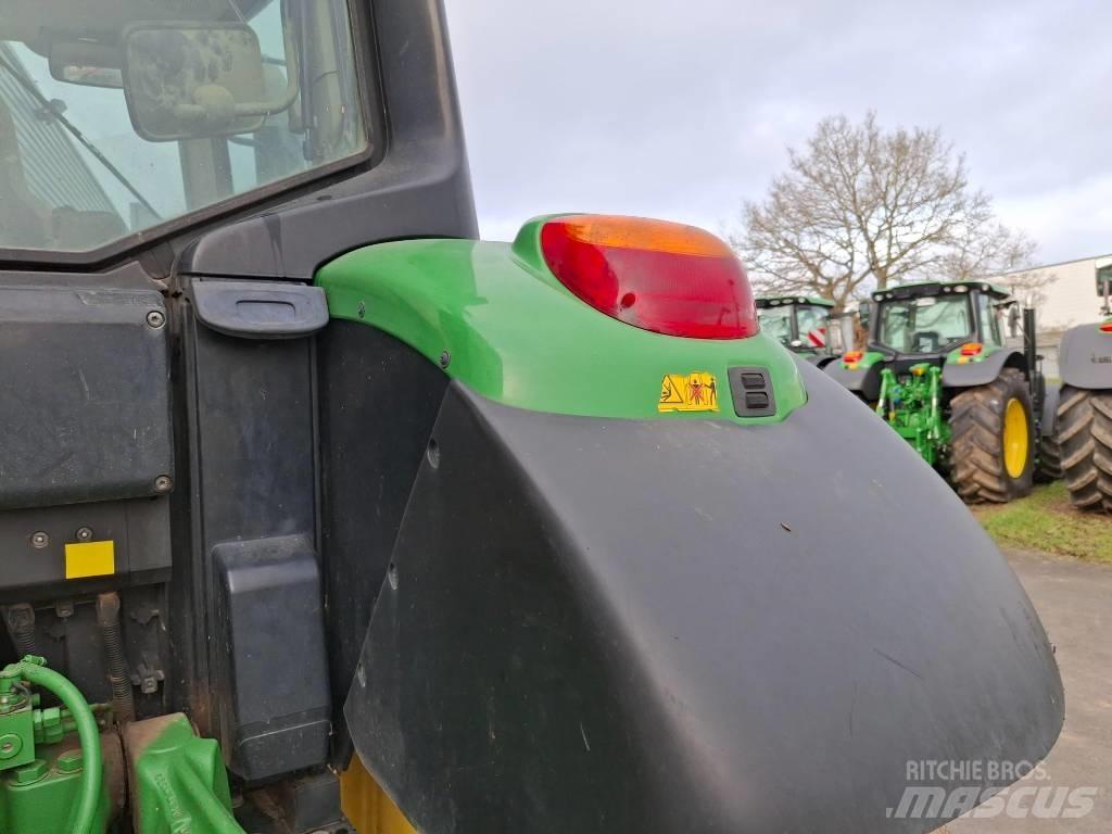 John Deere 6110M Τρακτέρ