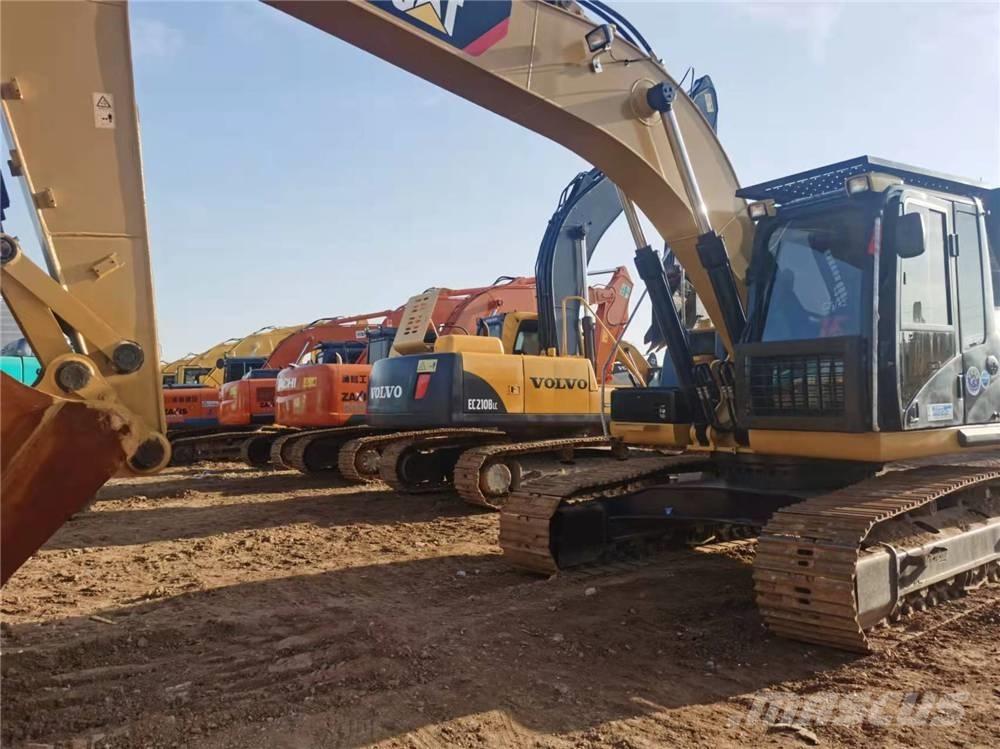 CAT 326D2 Εκσκαφείς με ερπύστριες