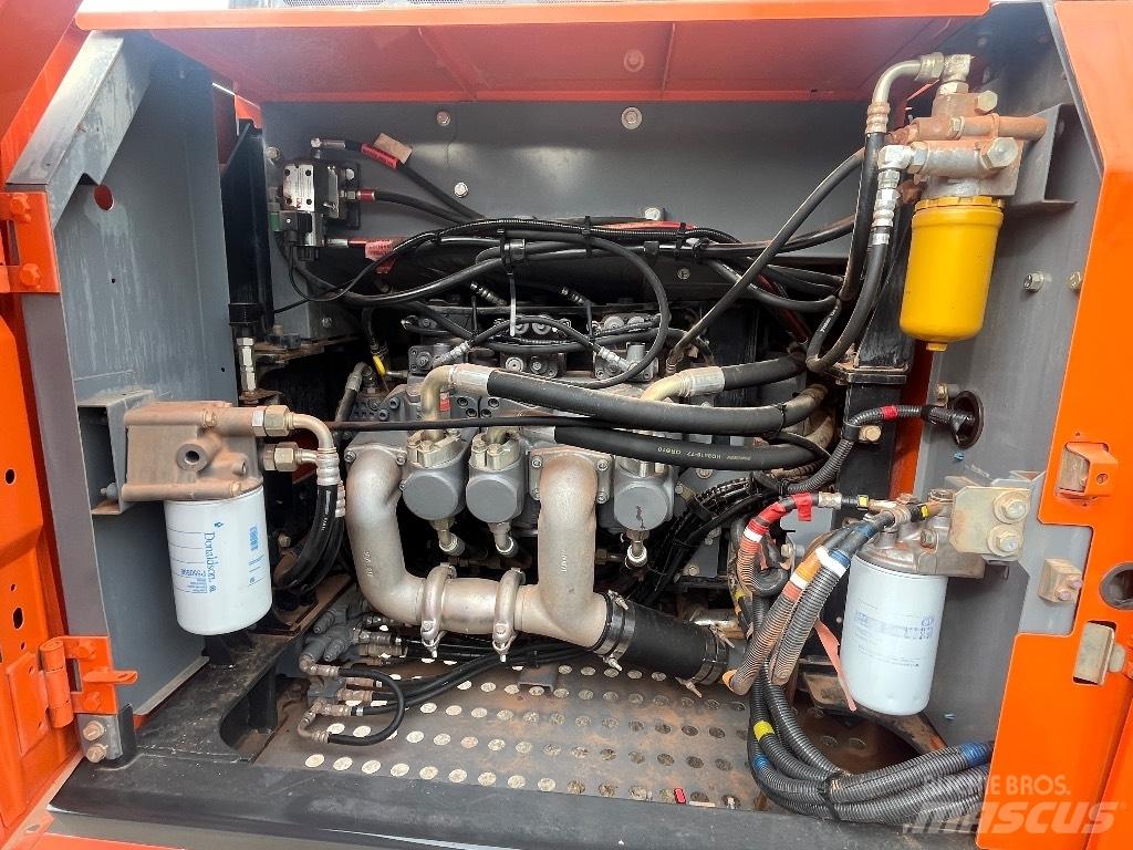 Hitachi ZX 250 LC-6 Εκσκαφείς με ερπύστριες