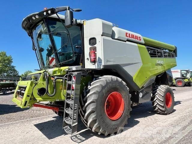 CLAAS LEXION 5400 Θεριζοαλωνιστικές μηχανές
