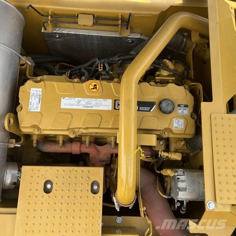 CAT 330D2L Εκσκαφείς με ερπύστριες