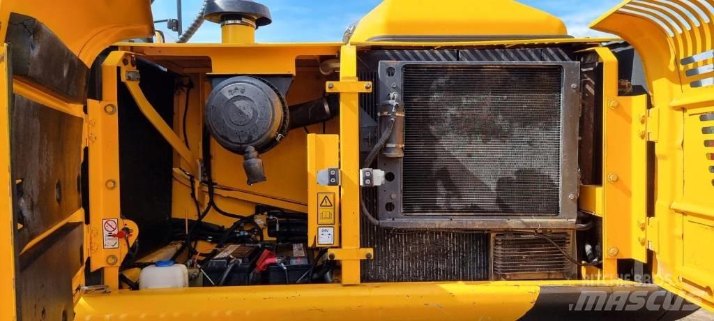 JCB JS 220 LC Εκσκαφείς με ερπύστριες