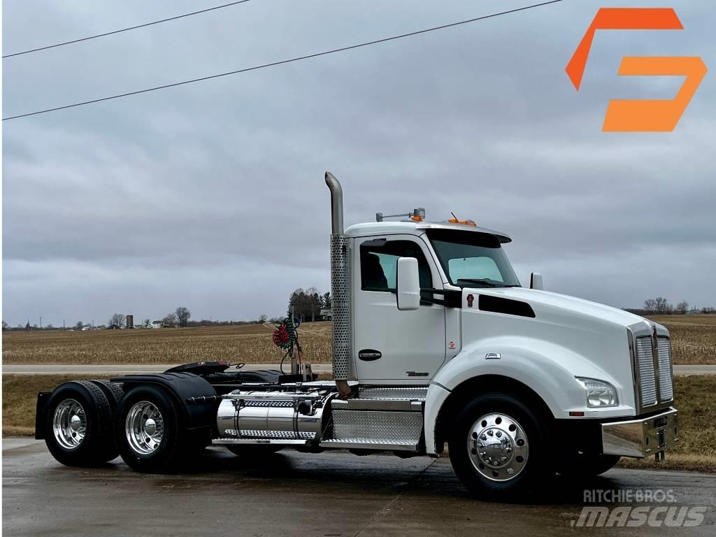 Kenworth T 880 Τράκτορες