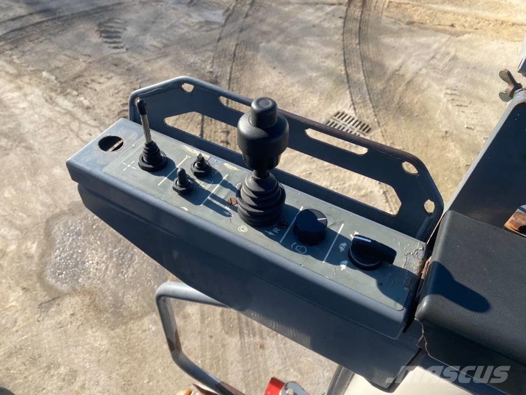 Wirtgen W 130 F Επεξεργασίας επίστρωσης ασφάλτου