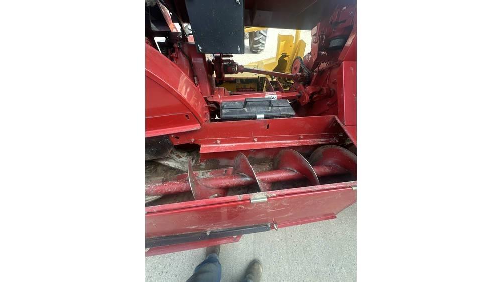 New Holland FP230 Ενσιρωκοπτικές μηχανές