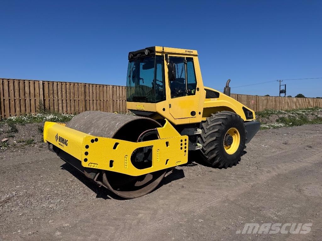 Bomag BW 213 D H-4 Οδοστρωτήρες μονού κυλίνδρου