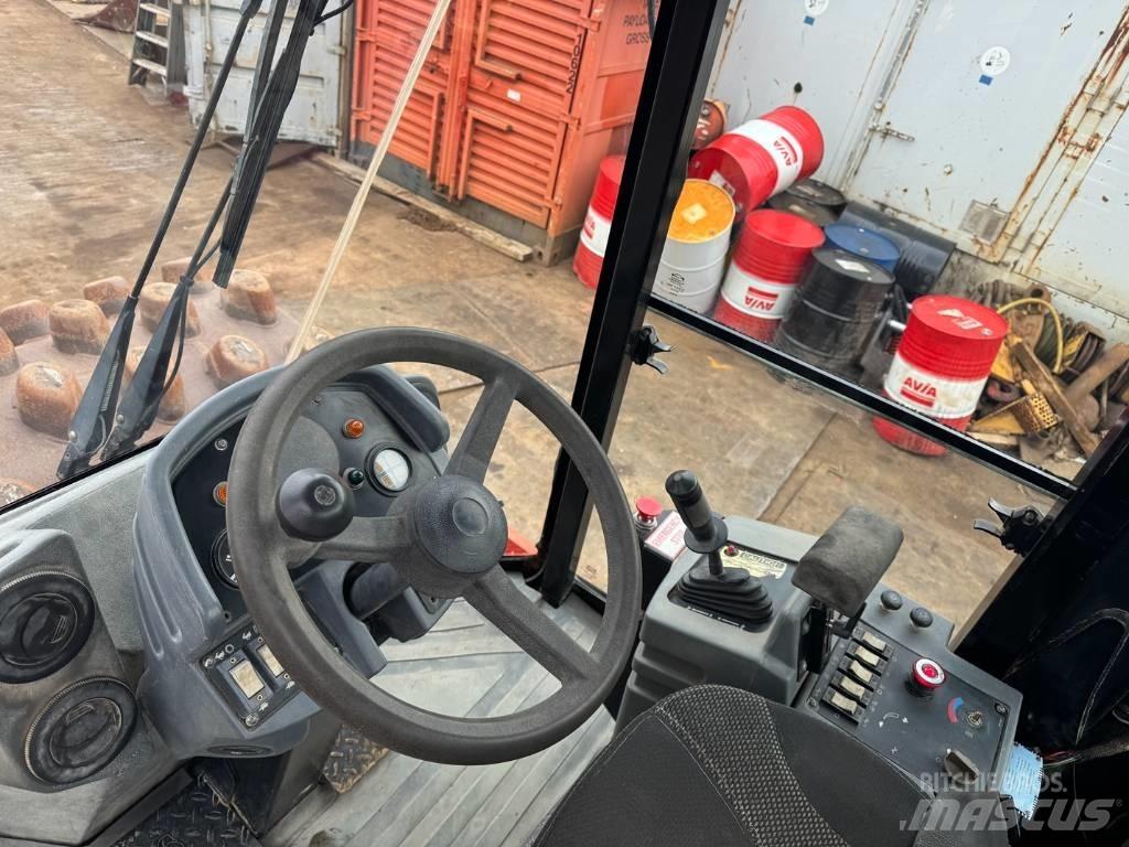 CAT CP 533 E Οδοστρωτήρες μονού κυλίνδρου
