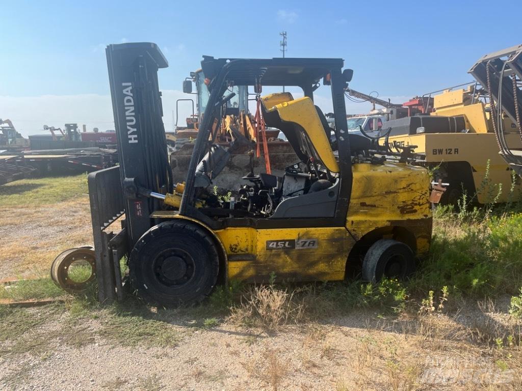 Hyundai 45 L-7 A Περονοφόρα ανυψωτικά κλαρκ - άλλα